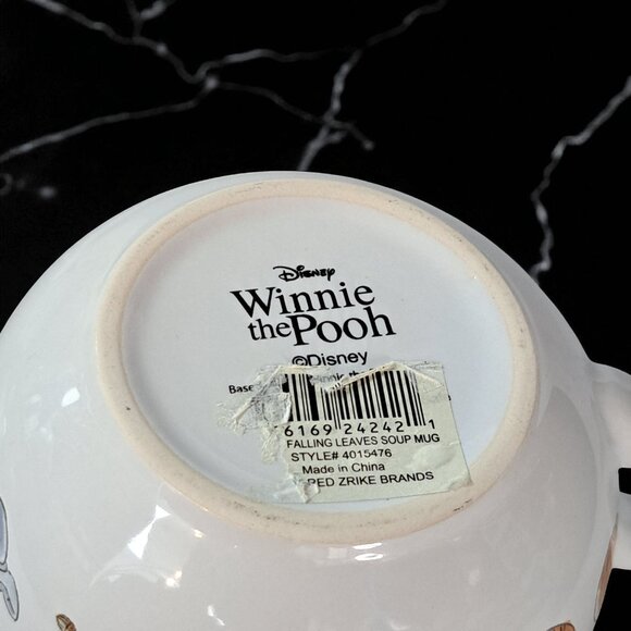 Winnie the Pooh Falling Leaves 21 Ounce Ceramic Soup Mug 5” Dia. With Handle - Picture 5 of 8